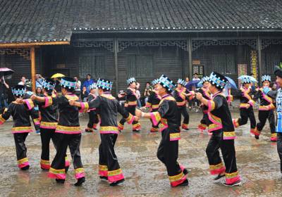 湘西少數(shù)民族苗族的傳統(tǒng)節(jié)日有哪些？